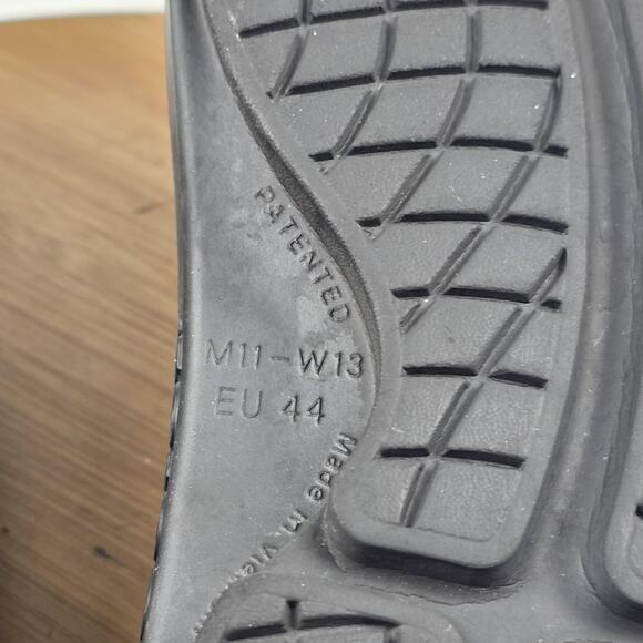 Oofos Ooahh Slide Sandals Mens Size 11 Black Recovery Slip On Womens 13 EU 44 - Picture 14 of 14